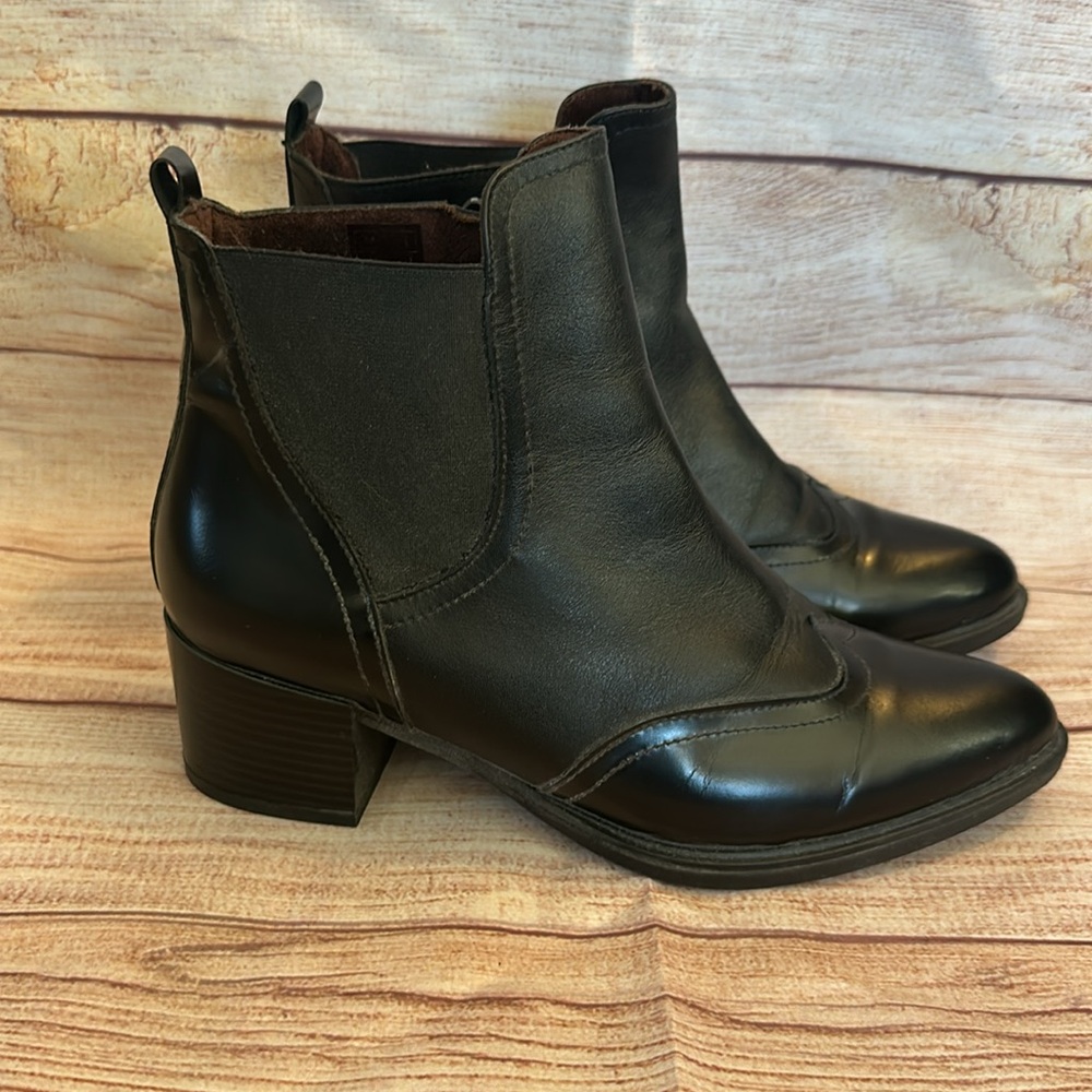 PieSanto leather boots, LIKE NEW, MADE IN SPAIN. $60 OBO.